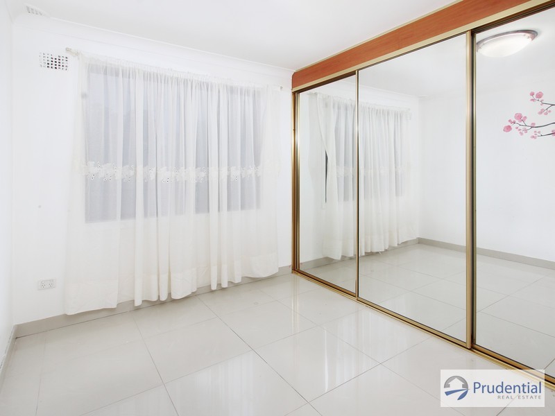 3 Leo Ave, Lurnea NSW 2170