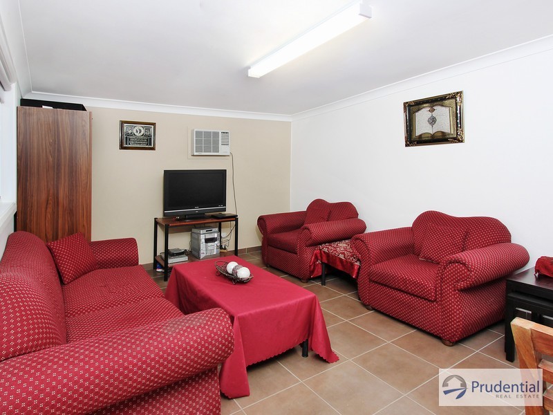 5 Naranghi St, Busby NSW 2168