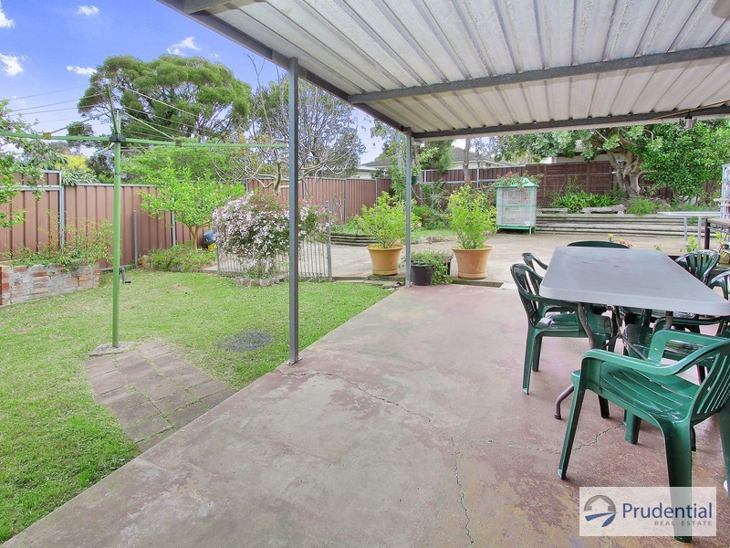 5 Naranghi St, Busby NSW 2168