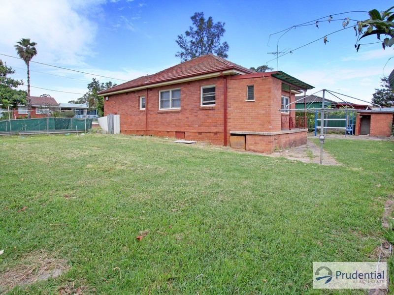 5 St Pauls Crescent, Liverpool NSW 2170