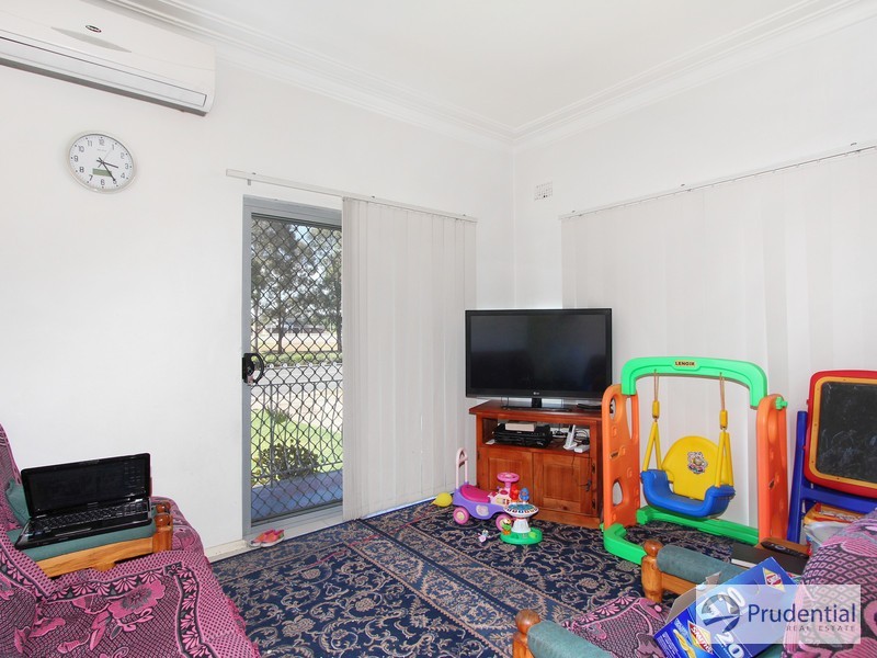 40 Hoxton Park Road, Liverpool NSW 2170