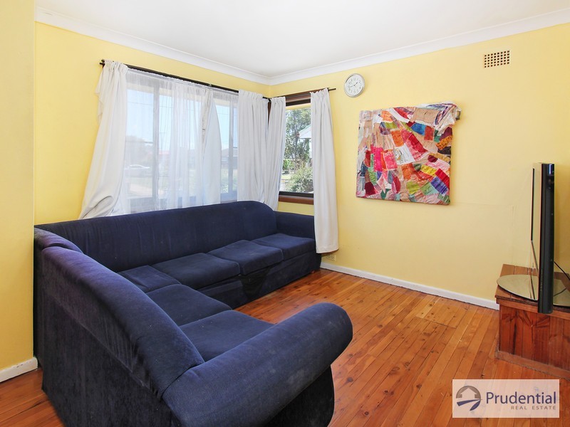 32 Wildman Avenue, Liverpool NSW 2170