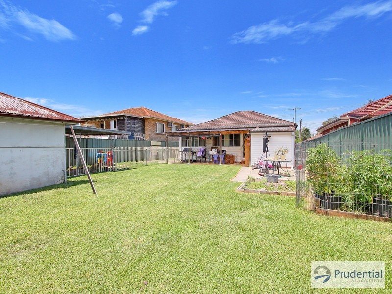 29 Market Street, Moorebank NSW 2170