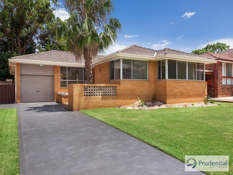 10 Phoenix Crescent, Casula NSW 2170