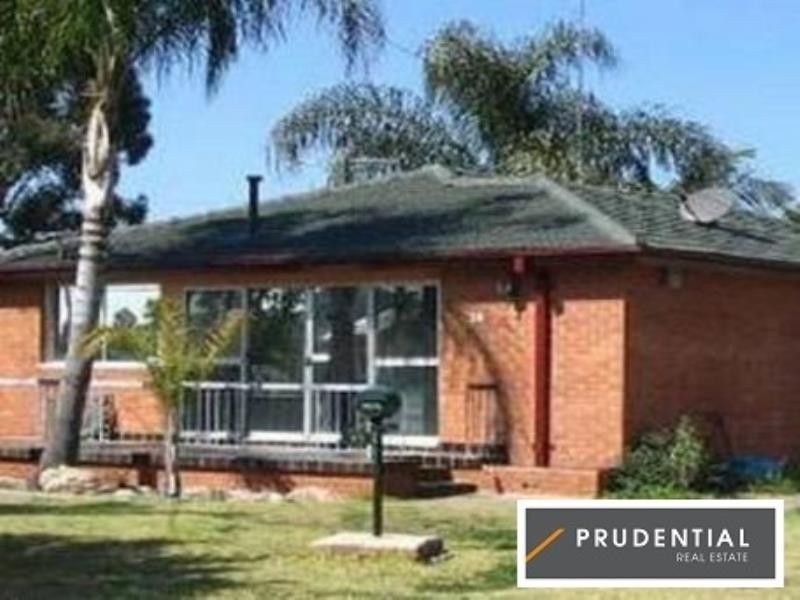 28 Gabo Cres, Sadleir NSW 2168