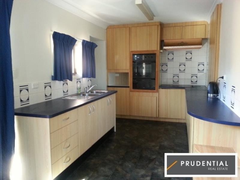 28 Gabo Cres, Sadleir NSW 2168