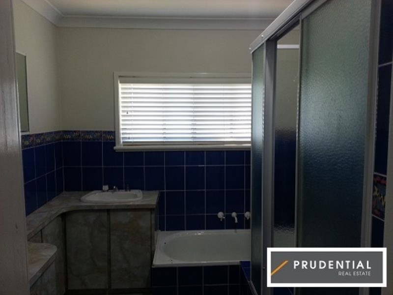 28 Gabo Cres, Sadleir NSW 2168