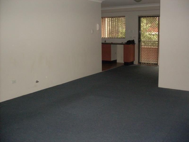 3/51 Bathurst Street, Liverpool NSW 2170