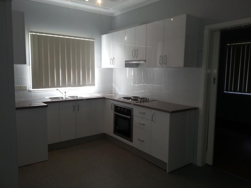 8 Nicholson Avenue, Leumeah NSW 2560