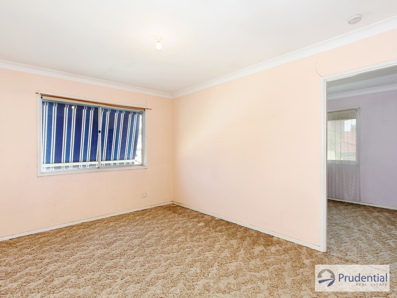 33 Maryvale Avenue, Liverpool NSW 2170