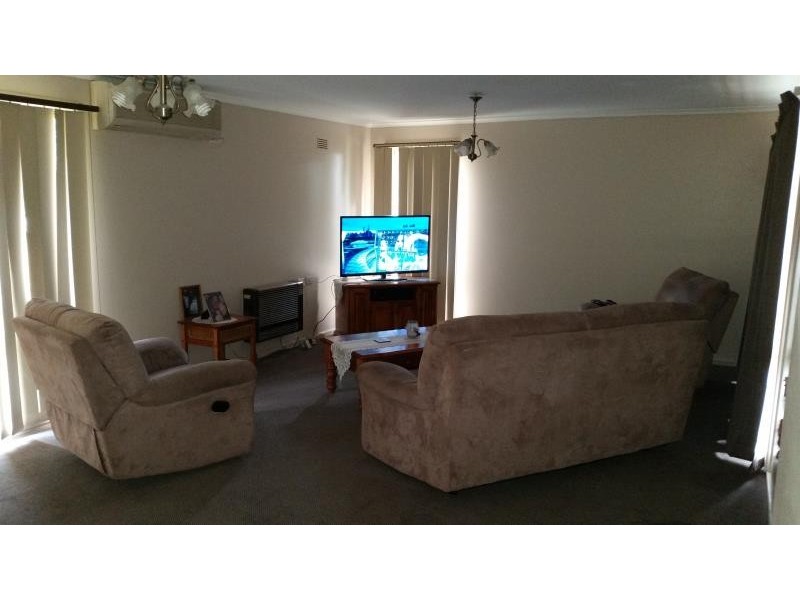 10 Wilkes Ave, Moorebank NSW 2170