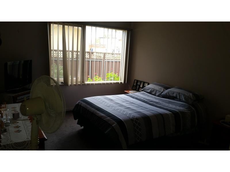 10 Wilkes Ave, Moorebank NSW 2170