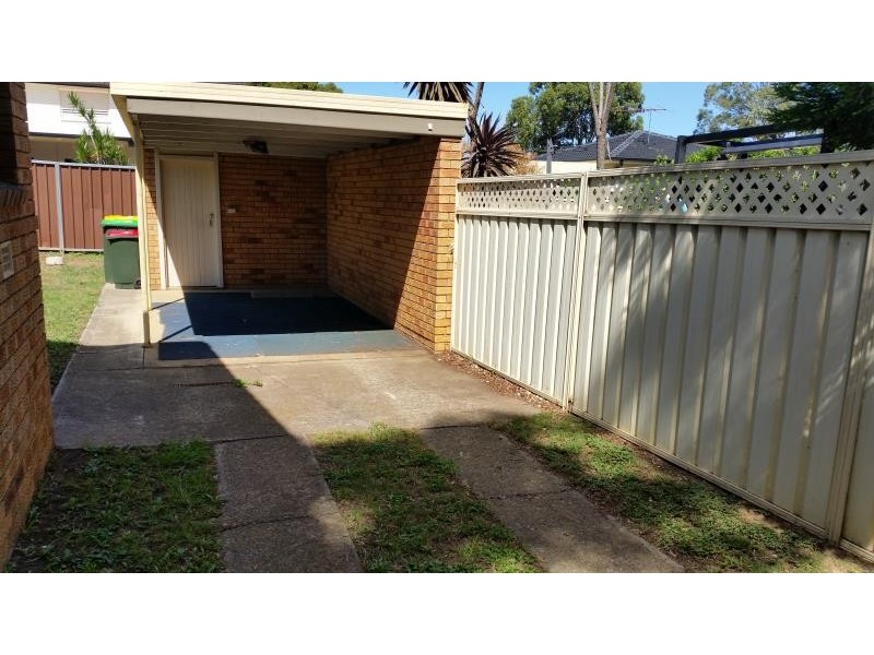 10 Wilkes Ave, Moorebank NSW 2170