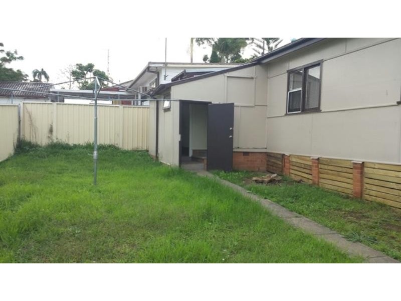 12 Phyllis Street, Mount Pritchard NSW 2170