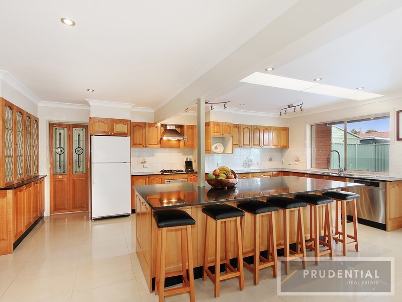 18 Edgecombe Avenue, Moorebank NSW 2170