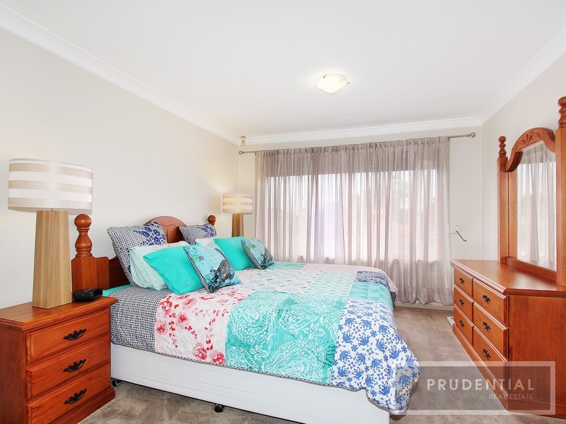 18 Edgecombe Avenue, Moorebank NSW 2170