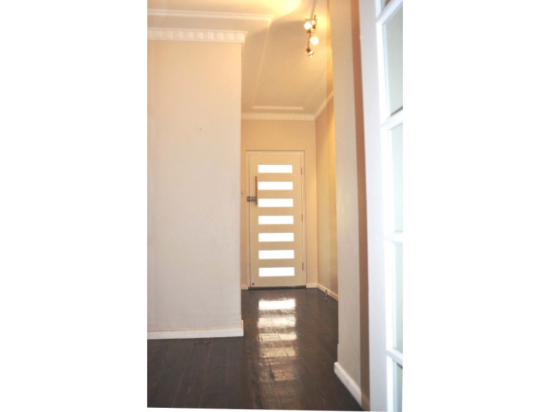 16 Bungalow, Roselands NSW 2196