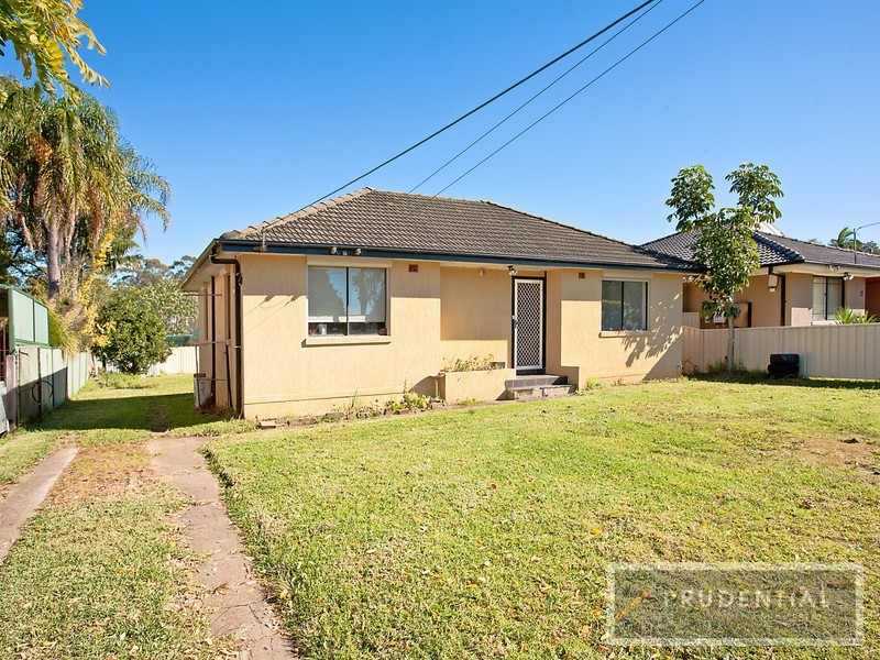 10 Strickland Crescent, Ashcroft NSW 2168