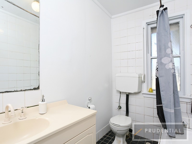 10 Strickland Crescent, Ashcroft NSW 2168