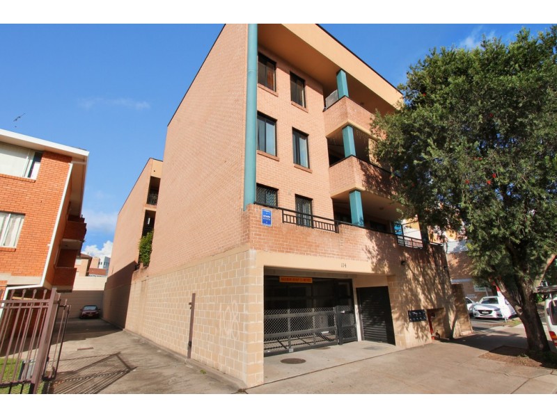 6/114 Bigge Street, Liverpool NSW 2170