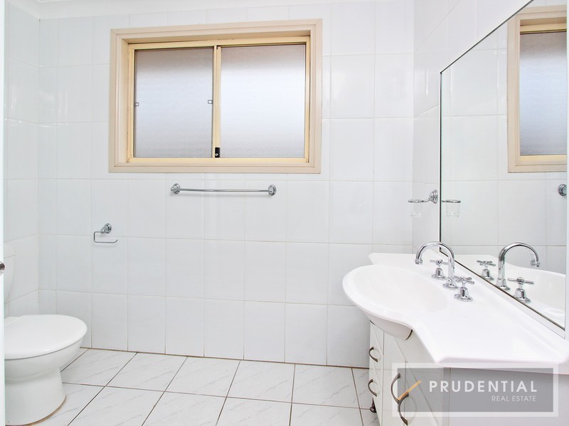 3/180 Newbridge Road, Moorebank NSW 2170