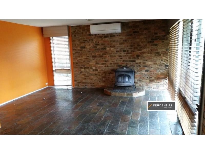 30 St George Cres, Sandy Point NSW 2172