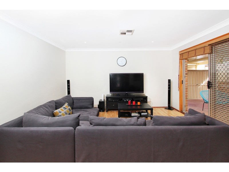 1 Keneally Way, Casula NSW 2170