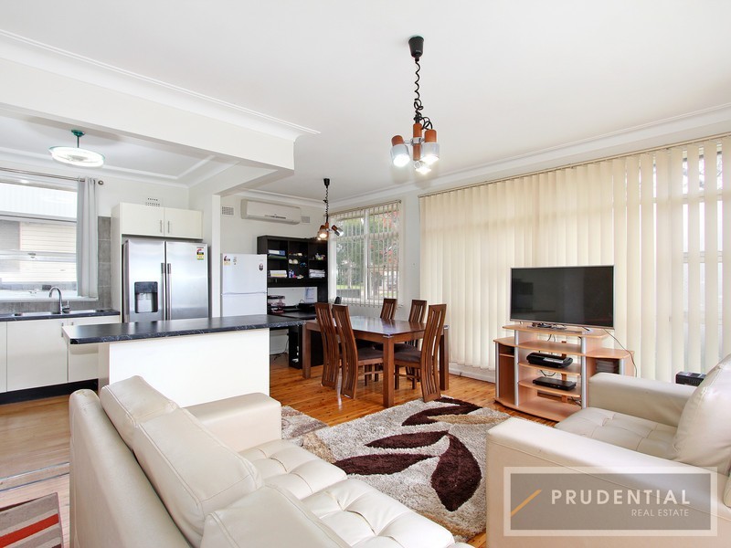 36 Hill Road, Lurnea NSW 2170