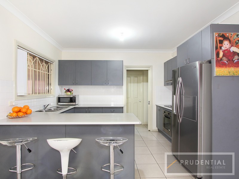 2B Morison Drive, Lurnea NSW 2170