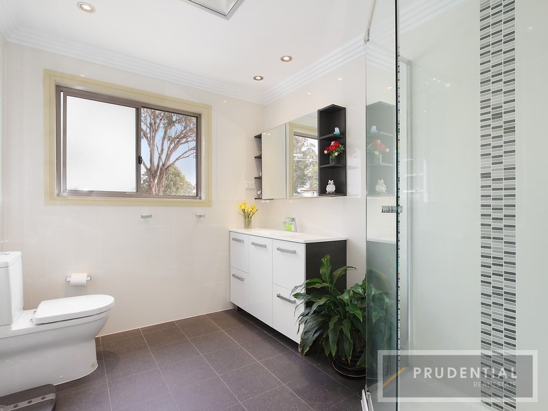 2B Morison Drive, Lurnea NSW 2170