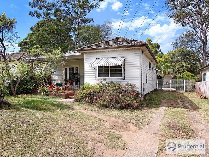 16 Dale Ave, Liverpool NSW 2170