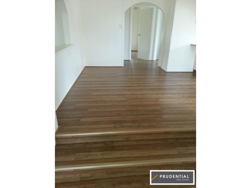 43 Rowe Ave, Lurnea NSW 2170