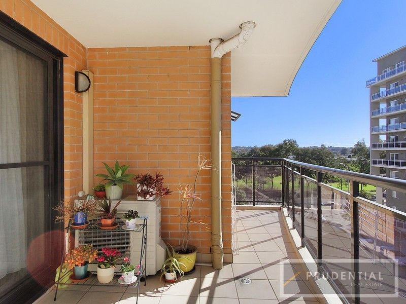 20/12-20 Lachlan Street, Liverpool NSW 2170