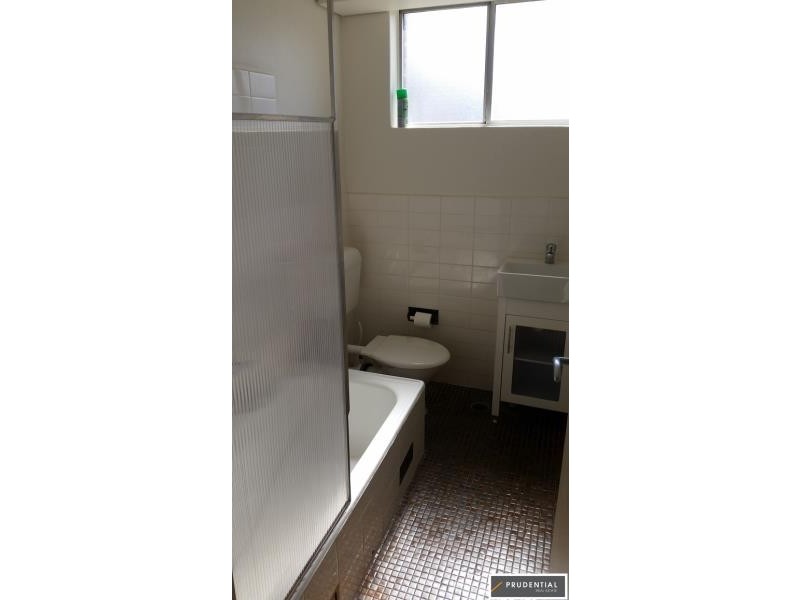 4/9 Secant Street, Liverpool NSW 2170