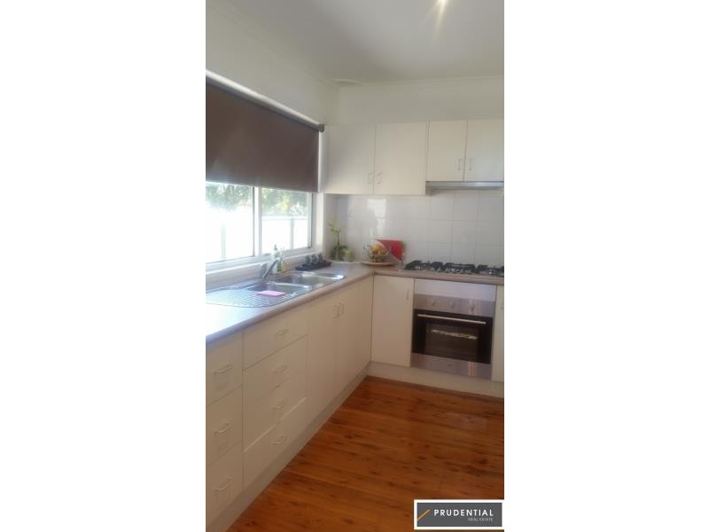 6 Bosley Avenue, Liverpool NSW 2170