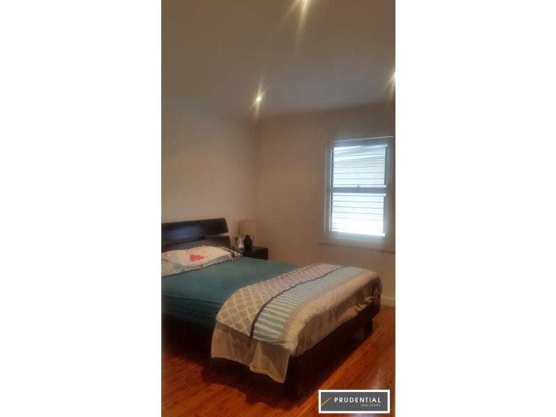 6 Bosley Avenue, Liverpool NSW 2170