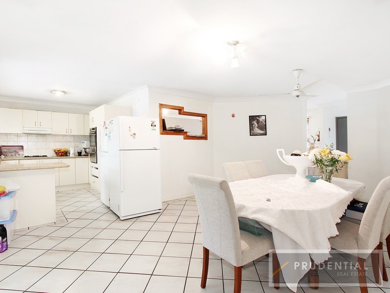 263 Whitford Road, Green Valley NSW 2168