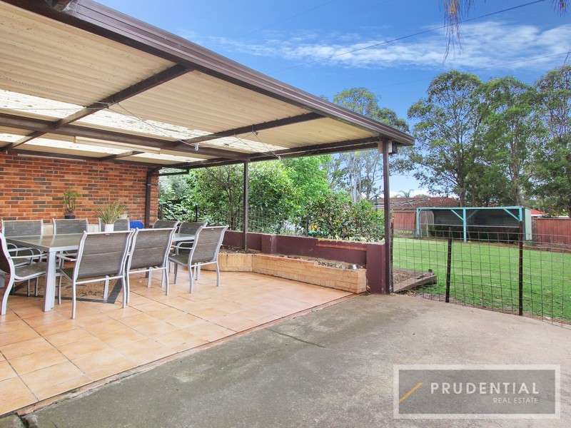 263 Whitford Road, Green Valley NSW 2168