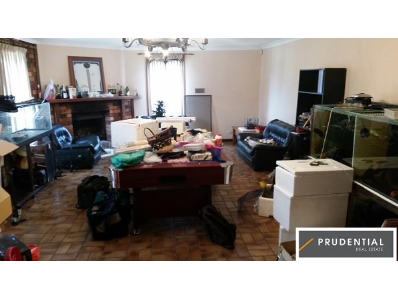 1239 Mamre Rd, Kemps Creek NSW 2178