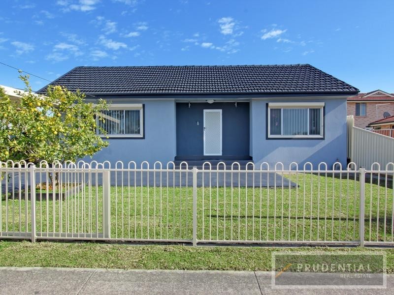 55 Webster Rd, Lurnea NSW 2170