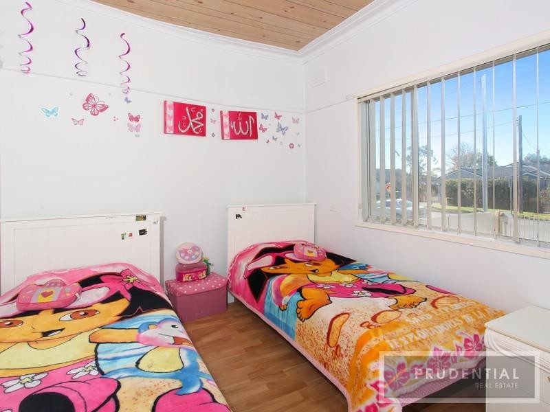 55 Webster Rd, Lurnea NSW 2170