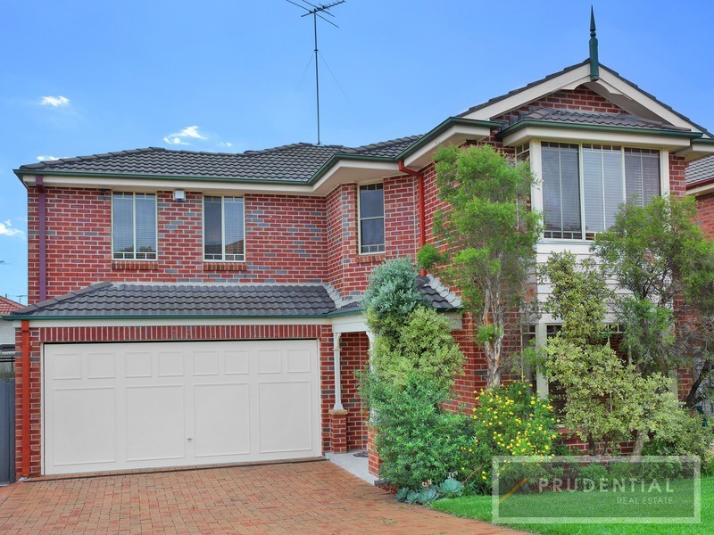 8 Nettletree Place, Casula NSW 2170
