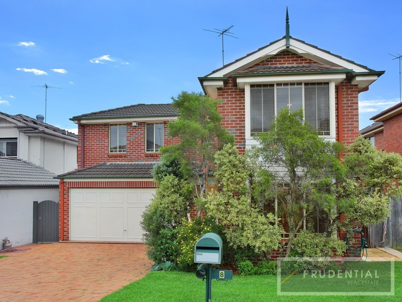 8 Nettletree Place, Casula NSW 2170