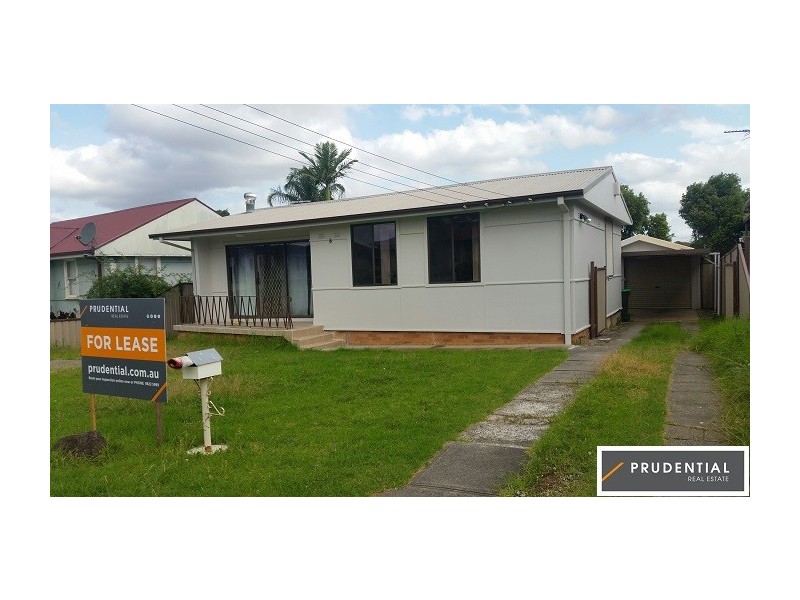 8 Clingan Avenue, Lurnea NSW 2170