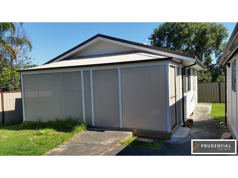 8A Clingan Avenue, Lurnea NSW 2170