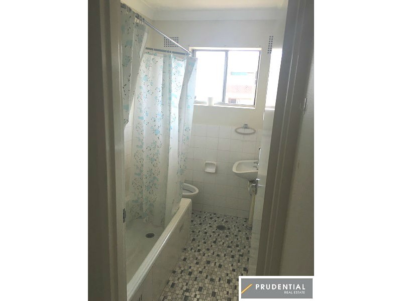 16/3 Drummond Street, Warwick Farm NSW 2170