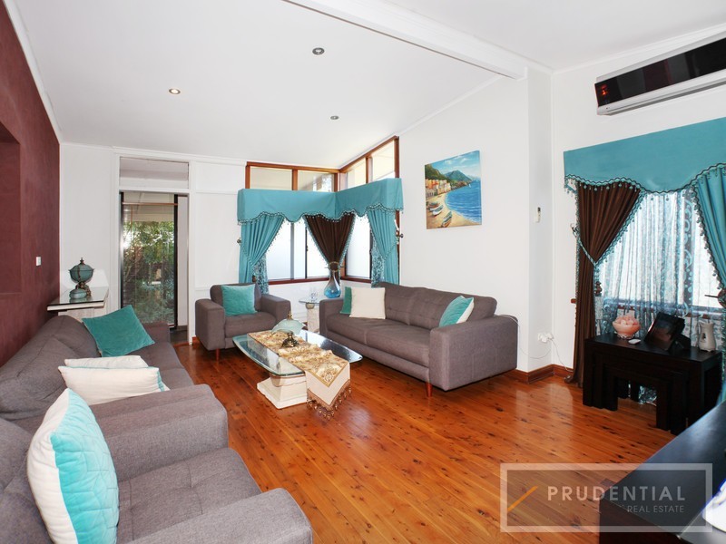 9 Thredbo Street, Heckenberg NSW 2168