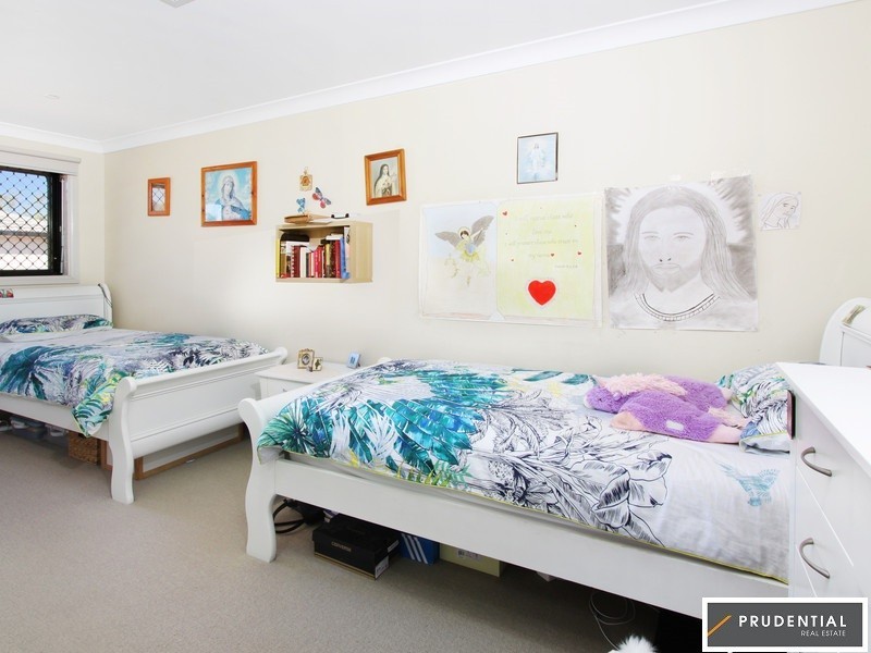 4/5 Macdonald Avenue, Lurnea NSW 2170