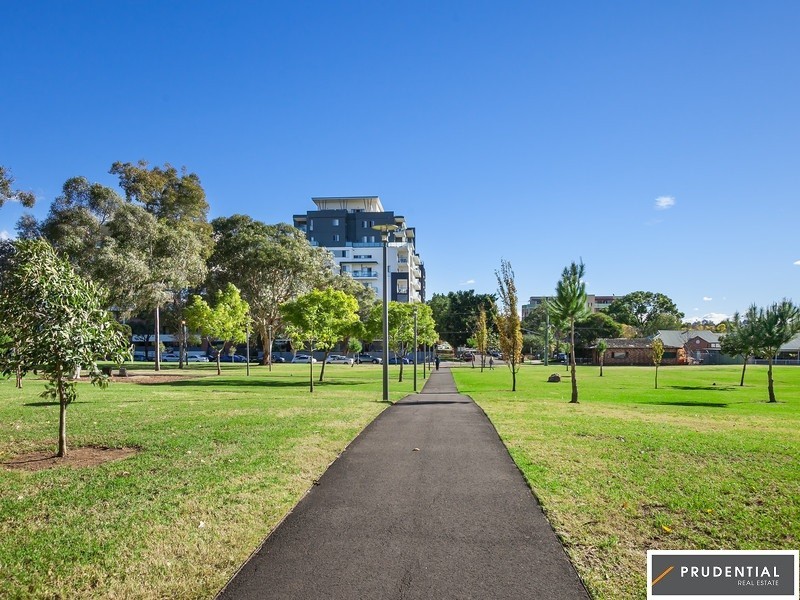 30/12-20 Lachlan Street, Liverpool NSW 2170