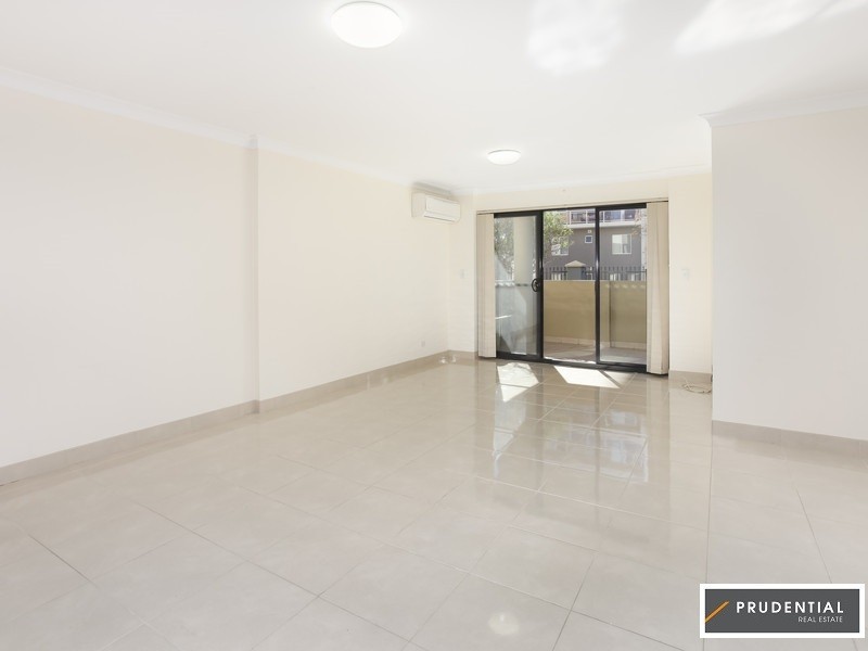 30/12-20 Lachlan Street, Liverpool NSW 2170